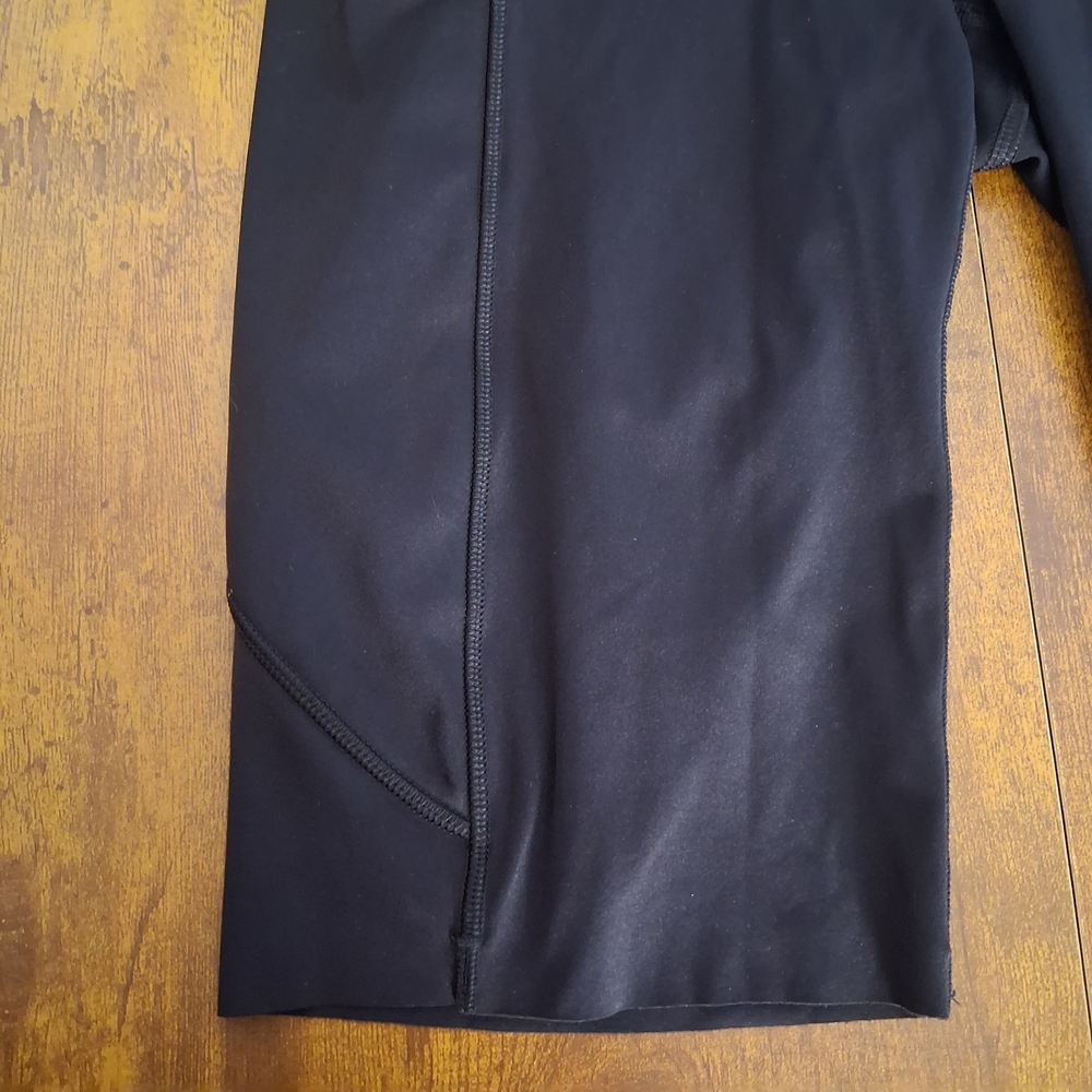 Lululemon Fast and Free High-Rise Shorts 10" Womens Size 4 - Black - - Picture 4 of 11